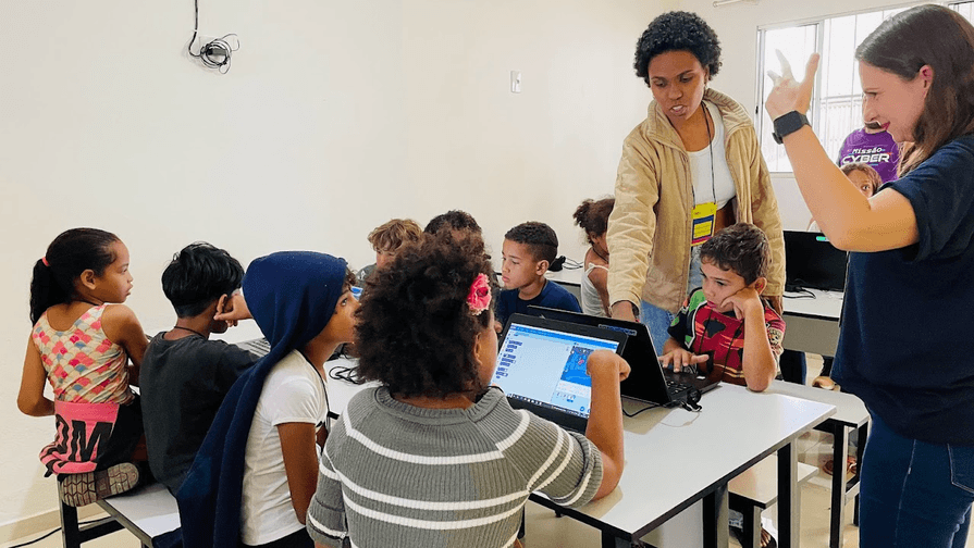 Aulas de STEAM de 2023 em Campinas (SP), no PRODICA Projeto Social.